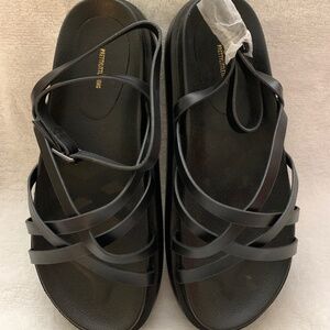 New Pretty Little Thing Black Chunky Platform Sandals